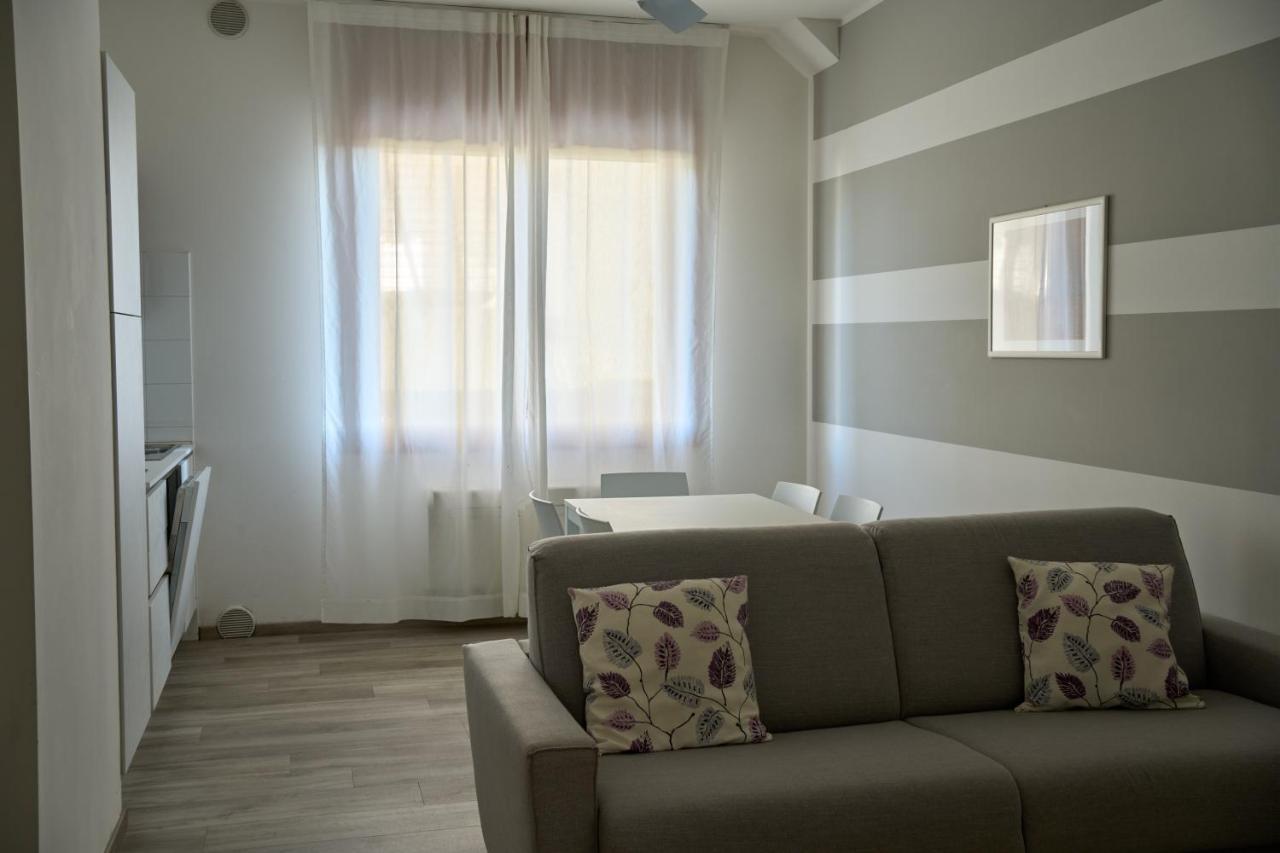 Diplomatic-residence Fronte Mare-piazza Torino-lido Di Apartment