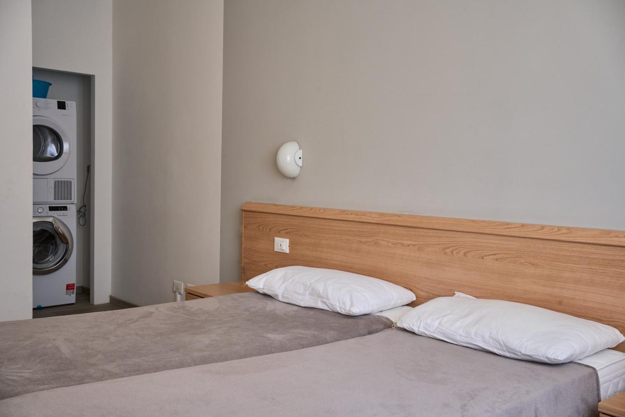 Apartment Diplomatic-residence Fronte Mare-piazza Torino-lido Di